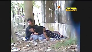Outdoor blowjob mms be fitting of desi girls with lover - Indian Porn Videos