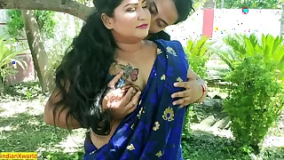 Desi hot Housewife Amazing XXX sex with relevant to New Indian boy! Hot sex